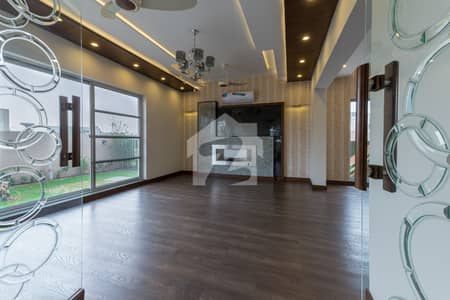 D H A Lahore 1 Kanal Mazhar Munir Design House With 100% Original Pics Available For Sale
