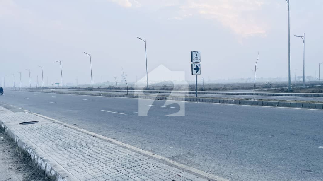 ڈی ایچ اے فیز 7 ڈیفنس (ڈی ایچ اے),لاہور میں 9 کنال رہائشی پلاٹ 32.5 کروڑ میں برائے فروخت۔ ڈی ایچ اے فیز 7 ڈیفنس (ڈی ایچ اے),لاہور میں 9 کنال رہائشی پلاٹ 32.5 کروڑ میں برائے فروخت۔