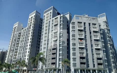 3 Bedroom Lounge Apartment Available For Sale