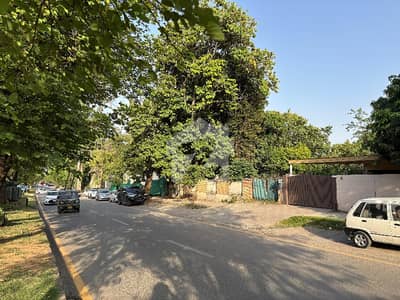 2 Kanal Plot For Sale on Agaha Khan Road