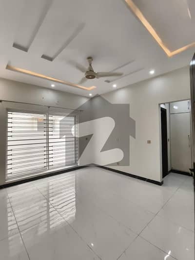 M5 Block House For Rent