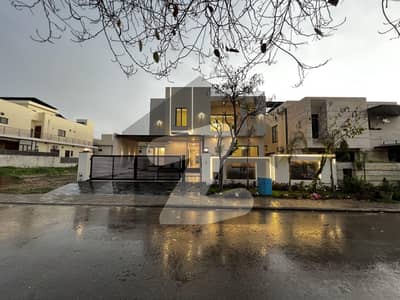 1 Kanal Luxury Modern House for Sale in DHA Phase 2 | Front of Central Park | Near Giga Mall | Prime Location. . . !