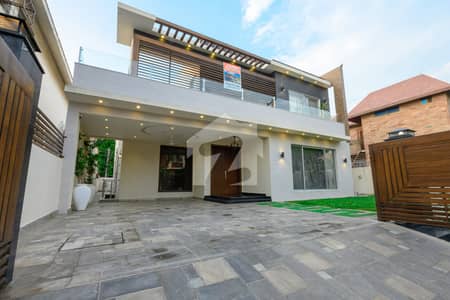 D H A Lahore 1 Kanal Brand New Mazhar Munir Design House Fully Furnished With 100% Original Pics Available For Rent