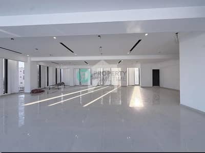 Three Side Corner Office For Rent