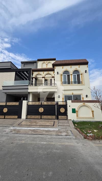 5 Marla House Available For Rent In Bahria Nashaman Lahore