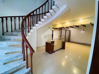Beautiful Luxurious House Available for Rent in F-10 Islamabad | 5 Bedrooms | Prime Location