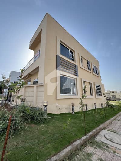 بحریہ گرینز۔ اوورسیز انکلیو - سیکٹر 5 بحریہ گرینز۔ اوورسیز انکلیو,بحریہ ٹاؤن فیز 8,بحریہ ٹاؤن راولپنڈی,راولپنڈی میں 5 کمروں کا 7 مرلہ مکان 2.8 کروڑ میں برائے فروخت۔