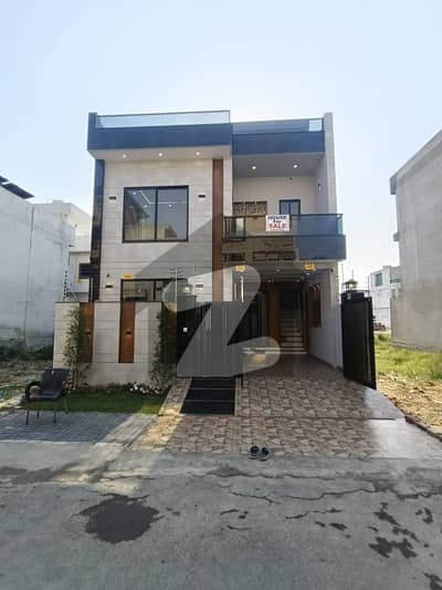 Central Park  A1 Most Beautifull And Good Looking House  Top Of Line House In Market