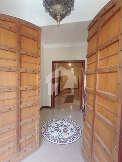 Beautiful Luxury 9 Bedrooms House For Rent In F-10 Islamabad. 3 Storey 2 Gates VIP Location Close End Street.