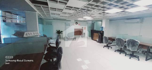 بلیو ایریا اسلام آباد میں 8 مرلہ Studio دفتر 6.5 کروڑ میں برائے فروخت۔