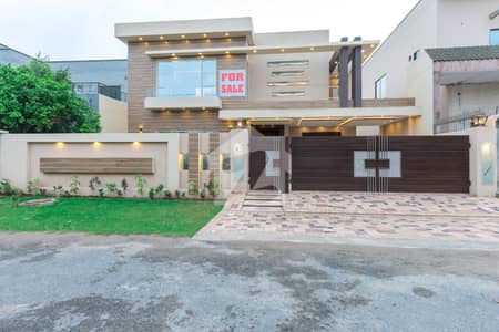 Modern 1 Kanal Luxury Villa For Sale Lake City Meadows, Lahore