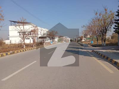 انجنیئرز کوآپریٹو ہاؤسنگ ڈی ۔ 18,اسلام آباد میں 12 مرلہ رہائشی پلاٹ 85.0 لاکھ میں برائے فروخت۔ انجنیئرز کوآپریٹو ہاؤسنگ ڈی ۔ 18,اسلام آباد میں 12 مرلہ رہائشی پلاٹ 85.0 لاکھ میں برائے فروخت۔