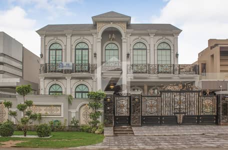 DHA PHASE-6 FULL BASEMENT SPINSH VILLA FOR SALE NEAR TO MARKET