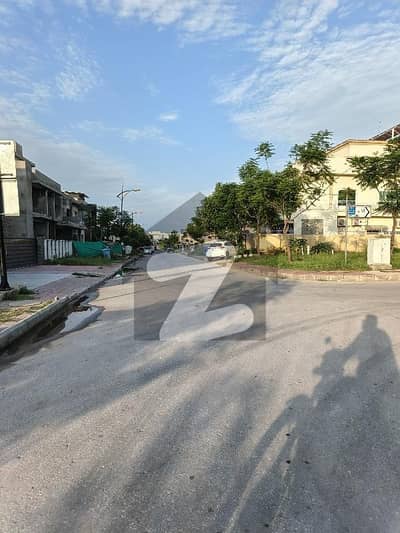 Sector M Top Height Park Facing Plot For Sale In Bahria Enclave Islamabad