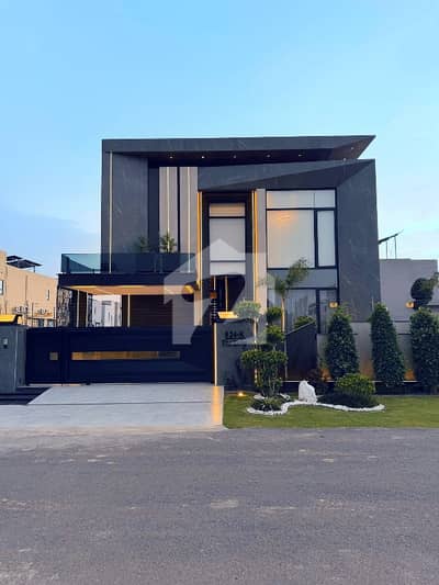 10 MARLA MODERN LUXURY BUNGALOW FULL BASEMENT CINEMA HALL SEMI FURNISHED HOUSE FOR SALE DHA PHASE 5 K BLOCK YOUR DREAM ADDRESS