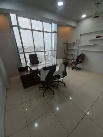 Prime Location In Badar Commercial Area Of Karachi, A 1000 Square Feet Office Is Available