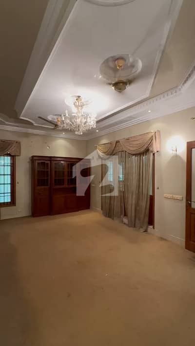 Bungalow For Sale Corner