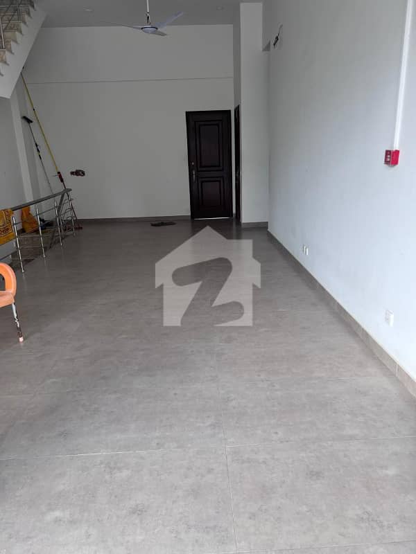 Prime Location Showroom Available For Rent Prime Location Showroom Available For Rent