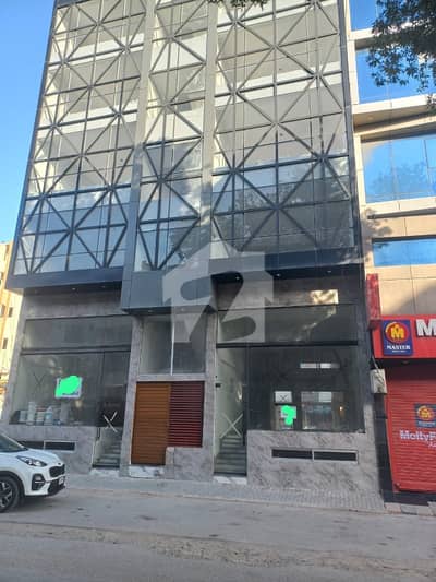 Prime Location Shop In Badar Commercial Area Sized 1700 Square Feet Is Available