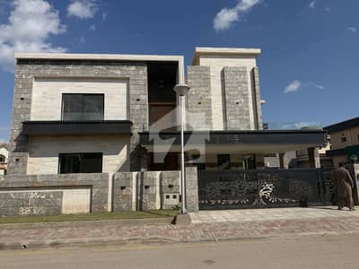 Bahria Phase 4  Kanal House Available For Sale  Civic Center  Corner Option  Next Level House