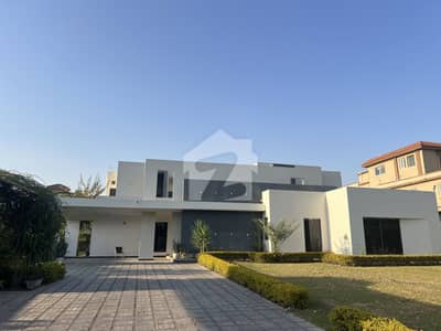 گلبرگ گرینز گلبرگ,اسلام آباد میں 10 کمروں کا 5 کنال فارم ہاؤس 8.0 لاکھ میں کرایہ پر دستیاب ہے۔