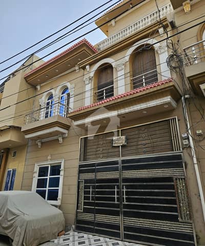 حمزہ ٹاؤن فیز 2 حمزہ ٹاؤن,لاہور میں 4 کمروں کا 4 مرلہ مکان 1.15 کروڑ میں برائے فروخت۔ حمزہ ٹاؤن فیز 2 حمزہ ٹاؤن,لاہور میں 4 کمروں کا 4 مرلہ مکان 1.15 کروڑ میں برائے فروخت۔