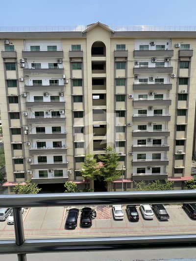 10 Marla 3 Bedroom Apartment Available For Rent  In Askari 11 Lahore