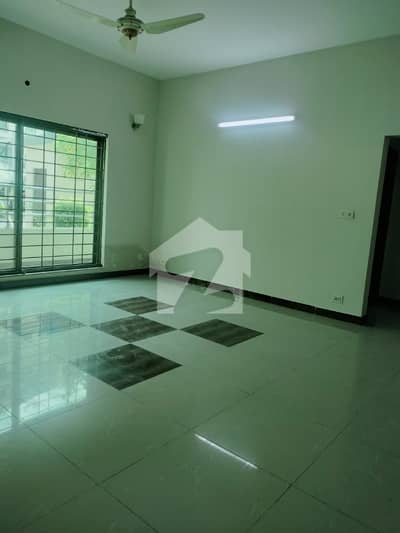 3 BED APARTMENT AVAILABLE FOR RENT IN ASKRI 11