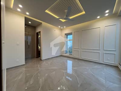 Beautiful 1 Kanal Corner House With Swimming Pool And Basement For Sale In Sector D DHA Phase 2 Islamabad