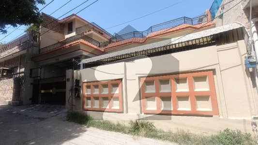 Want To Buy A On Excellent Location House In New Lalazar