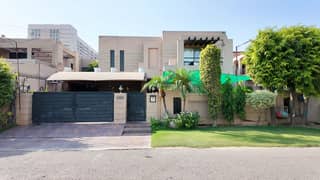 Book A 1 Kanal House In DHA Phase 4 - Block DD