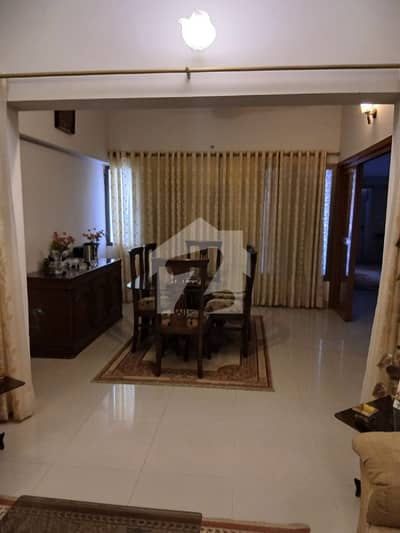 A 1500 Square Feet Flat Located In Gulshan-e-Iqbal - Block 7 Is Available For sale