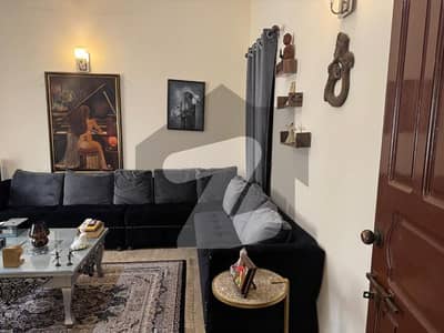 ڈی ایچ اے فیز 6 ڈی ایچ اے ڈیفینس,کراچی میں 4 کمروں کا 10 مرلہ مکان 7.5 کروڑ میں برائے فروخت۔