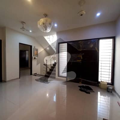 WELL-MAINTAINED 1+3 BEDROOM BUNGALOW FOR RENT ZONE B, DHA PHASE 8, KARACHI