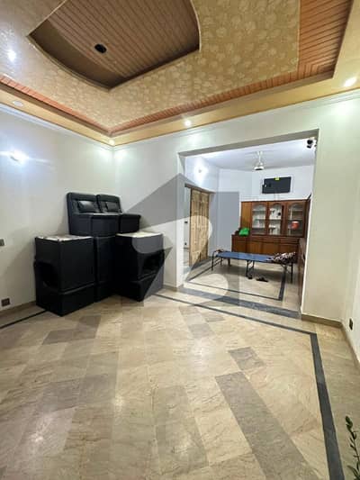10 Marla Dubble Unit Full House For Rent ( Near Pacakges Mall)