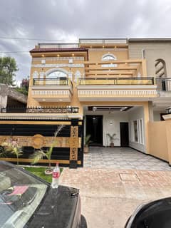 Beautiful 8 Marla House Available for Sale in Shaheen Farms