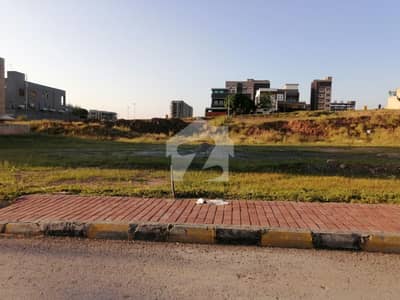 بحریہ ٹاؤن فیز 8 بحریہ ٹاؤن راولپنڈی,راولپنڈی میں 10 مرلہ رہائشی پلاٹ 65.0 لاکھ میں برائے فروخت۔ بحریہ ٹاؤن فیز 8 بحریہ ٹاؤن راولپنڈی,راولپنڈی میں 10 مرلہ رہائشی پلاٹ 65.0 لاکھ میں برائے فروخت۔
