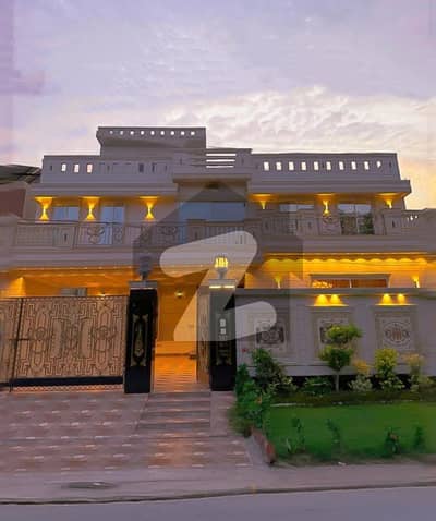 واپڈا ٹاؤن فیز 1 واپڈا ٹاؤن,لاہور میں 6 کمروں کا 1 کنال مکان 9.5 کروڑ میں برائے فروخت۔