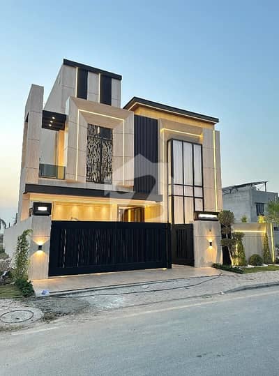 10 Marala Modern Design A+ Constructed House Available For Sale 10 Marala Modern Design A+ Constructed House Available For Sale