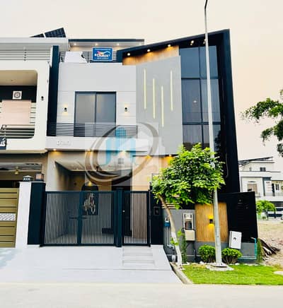 Double Highted One Of The Best House For Sale In Royal Palm Citi Gujranwala Gas Connection Installed