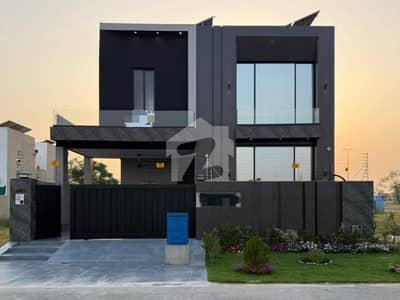 10-Marla Fully Furnished House For Sale At Top Location Near Mosque And Raya Walking Distence 10-Marla Fully Furnished House For Sale At Top Location Near Mosque And Raya Walking Distence