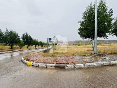 B3 Boulevard 1 Kanal Plot For Sale Road-1