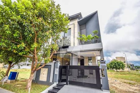 FULLY FURNISHED LAVISH HOUSE FOR RENT