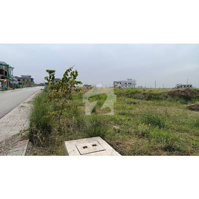 ڈی ایچ اے فیز 5 - سیکٹر سی ڈی ایچ اے ڈیفینس فیز 5,ڈی ایچ اے ڈیفینس,اسلام آباد میں 1 کنال رہائشی پلاٹ 2.9 کروڑ میں برائے فروخت۔