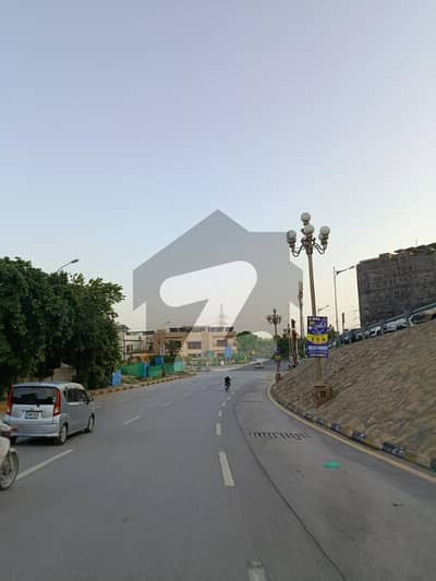 بحریہ ٹاؤن فیز 4 بحریہ ٹاؤن راولپنڈی,راولپنڈی میں 1 کنال رہائشی پلاٹ 4.02 کروڑ میں برائے فروخت۔