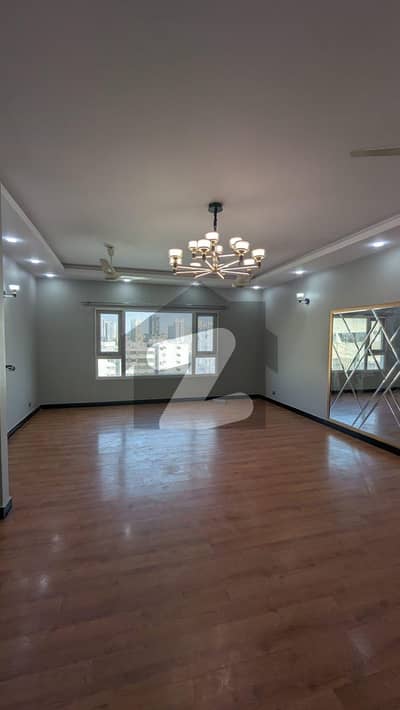 4 Bed DD Luxury Apartment Available For Rent At Clifton Block 7 Near Teen Talwar