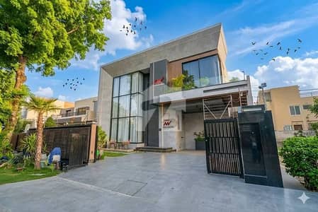100% Original Deal | Ultra Top Notch 1 Kanal Brand New Bungalow | Reasonable price in market| Near Dolmen Mall & Park | Near to Raya commercial | Prime Location DHA Phase 6