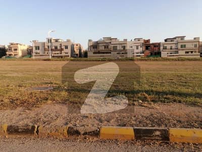 بحریہ ٹاؤن فیز 8 بحریہ ٹاؤن راولپنڈی,راولپنڈی میں 10 مرلہ رہائشی پلاٹ 75.0 لاکھ میں برائے فروخت۔