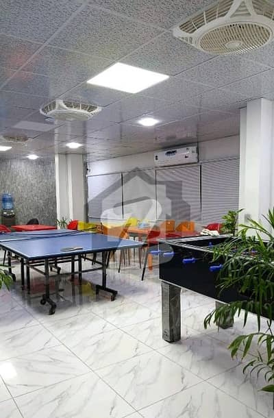 شاہراہِ فیصل کراچی میں 8 کمروں کا 1 کنال مکان 8.0 لاکھ میں کرایہ پر دستیاب ہے۔