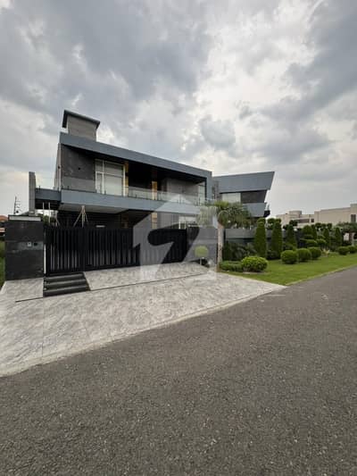 2 kanal House Fully furnished with full basement luxury house in DHA phase 6